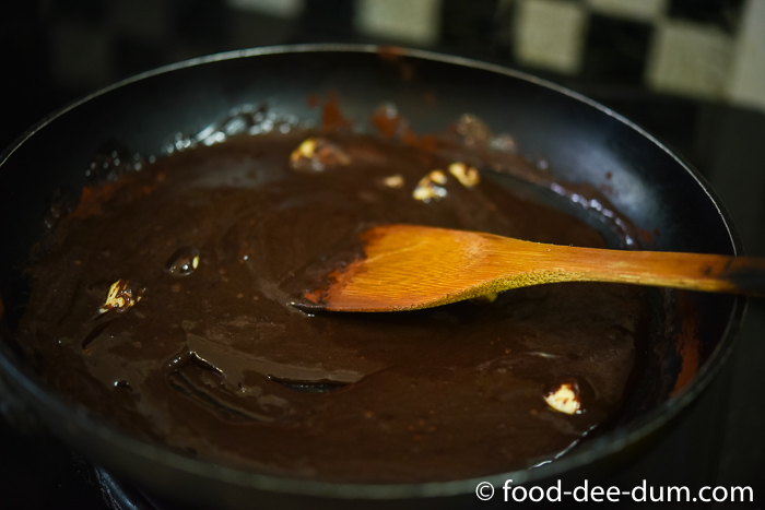 Food-Dee-Dum-Chocolate-Almond-Balls-Recipe-3