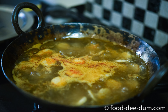 Food-Dee-Dum-Multani-Kaali-Arbi-Recipe-5